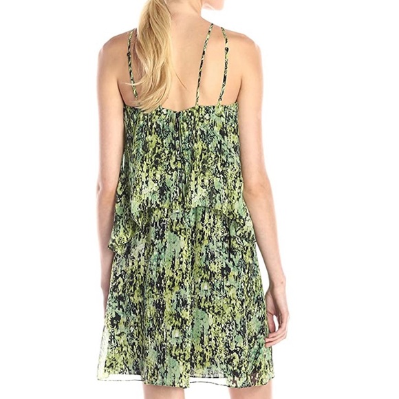 BCBGMAXAZRIA “Kaia" Silk Print Short Casual Dress. - Picture 4 of 10